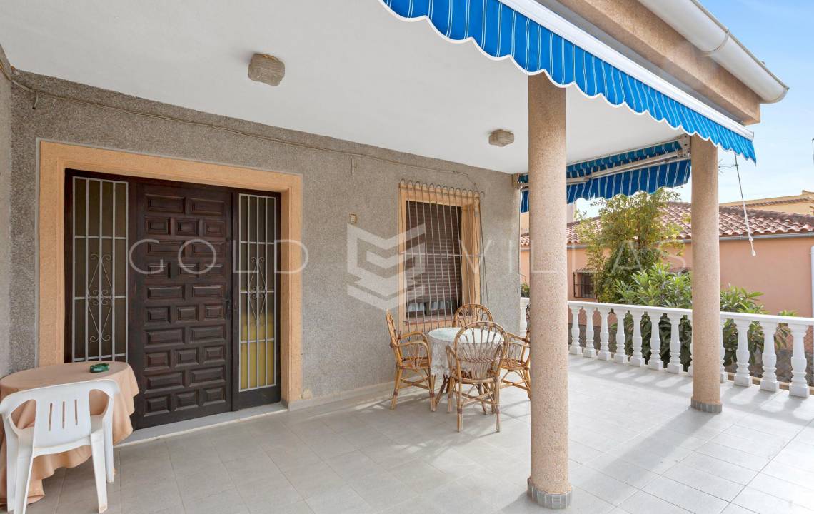 Venta - Chalet - Nueva Torrevieja - Torrevieja