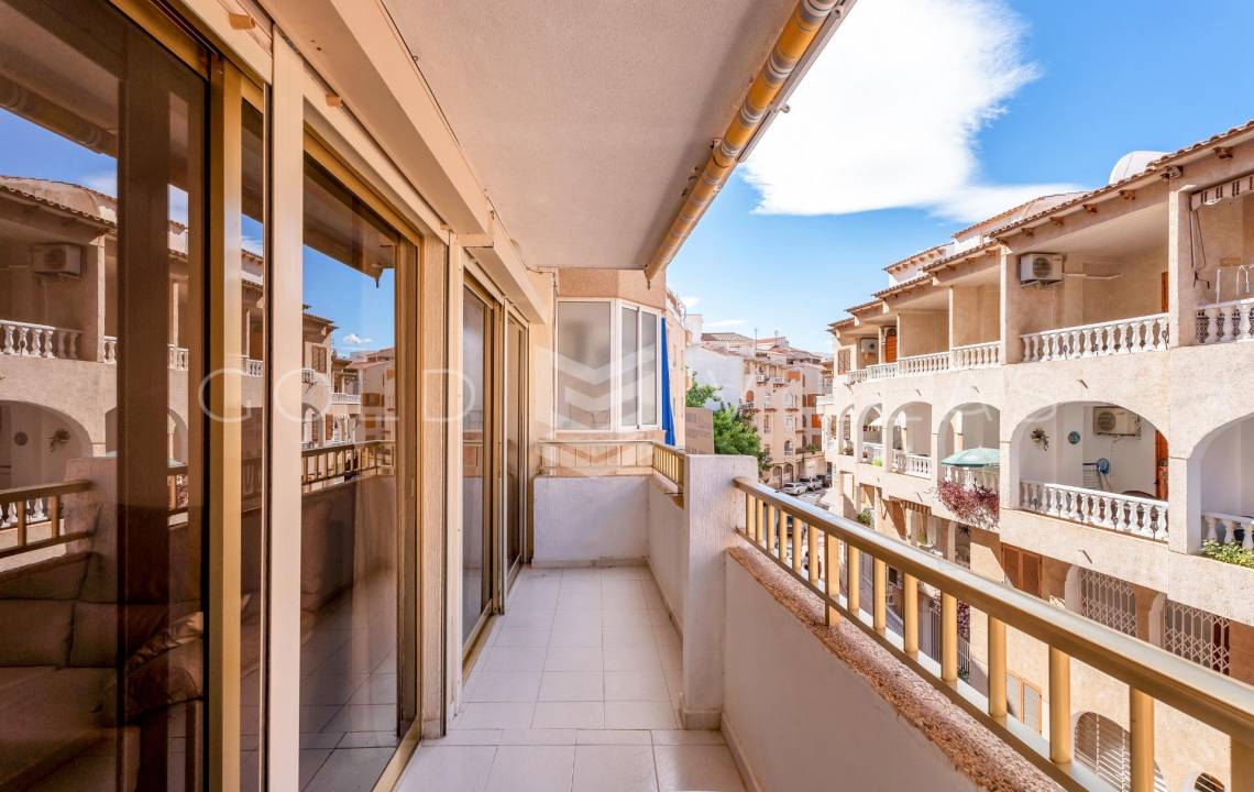 Sale - Apartment - Playa de los locos - Torrevieja