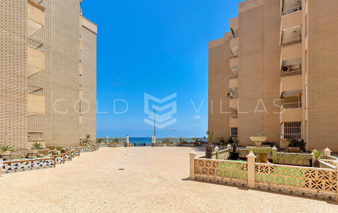 Sale - Apartment - Playa de los locos - Torrevieja