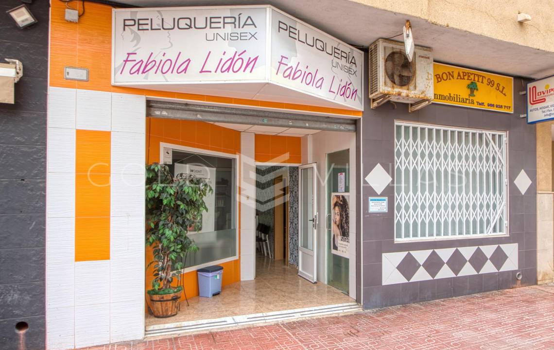 Venta - Local comercial - La Mata - Torrevieja