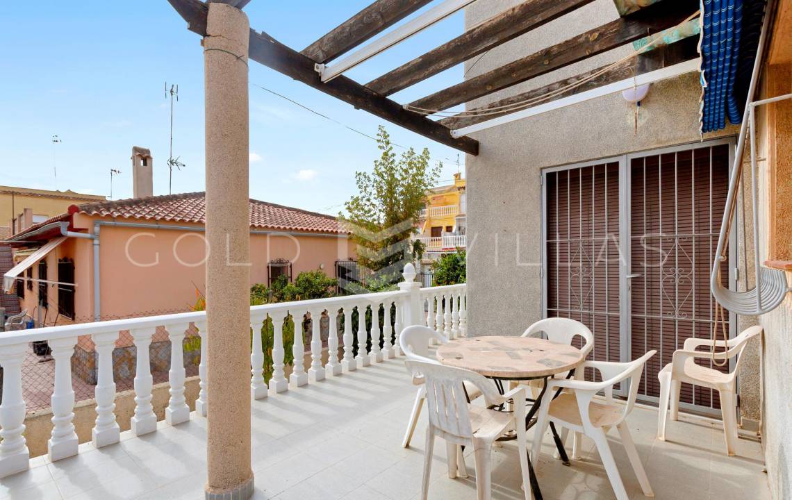 Venta - Chalet - Nueva Torrevieja - Torrevieja