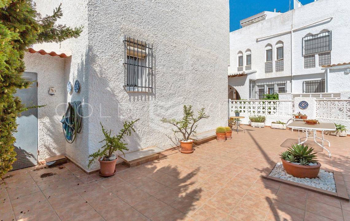 Sale - Terraced house - La Mata - Torrevieja