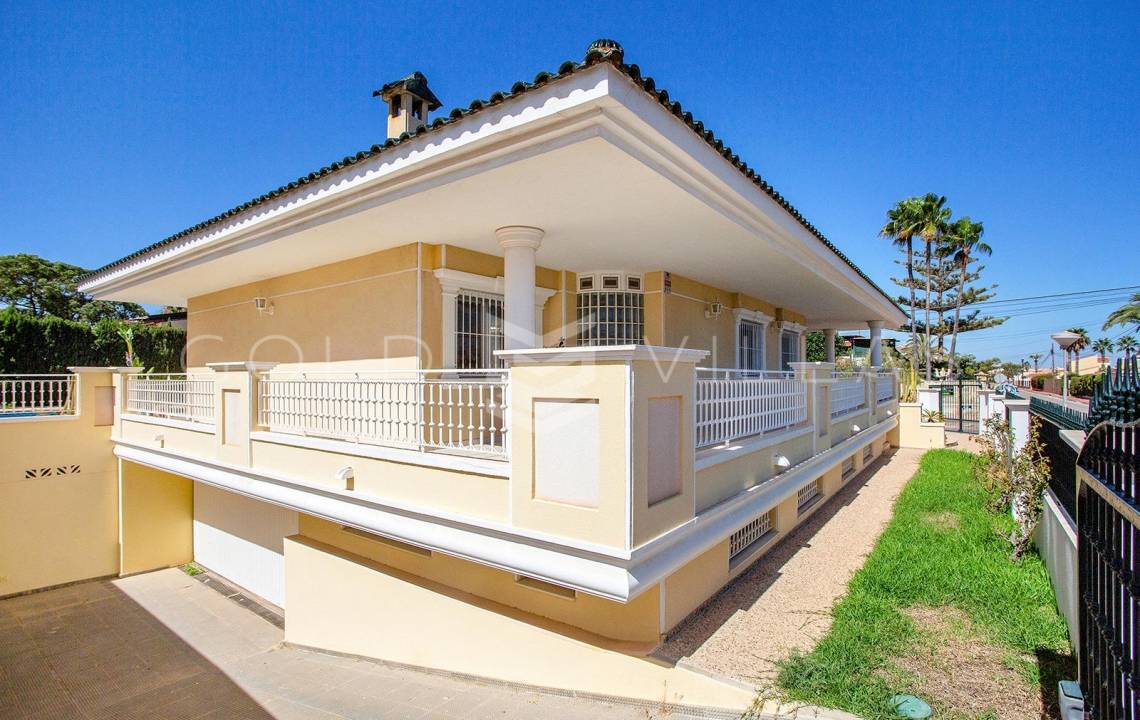 Sale - Villa - Torreta florida - Torrevieja