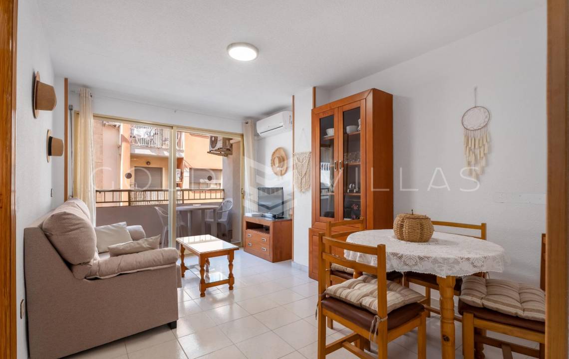 Sale - Apartment - Playa de los locos - Torrevieja