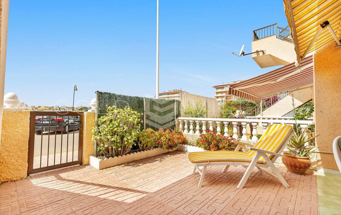 Sale - Bungalow Ground Floor - La Mata - Torrevieja