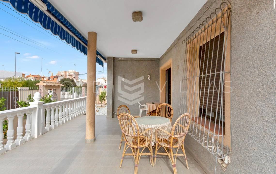 Sale - Single family house - Nueva Torrevieja - Torrevieja