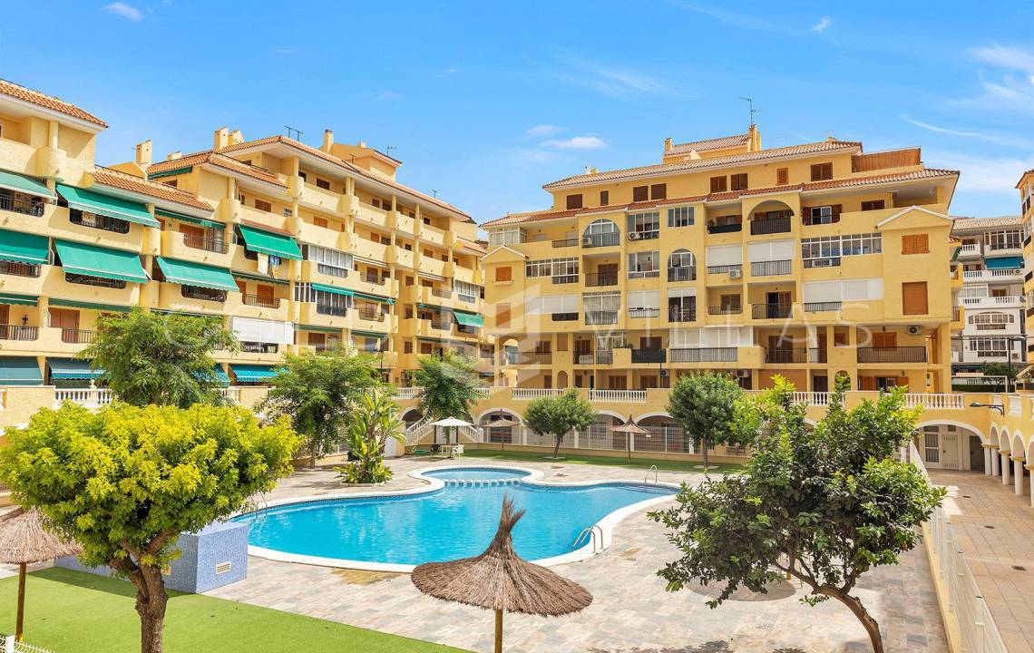 Venta - Apartamento - La Mata - Torrevieja